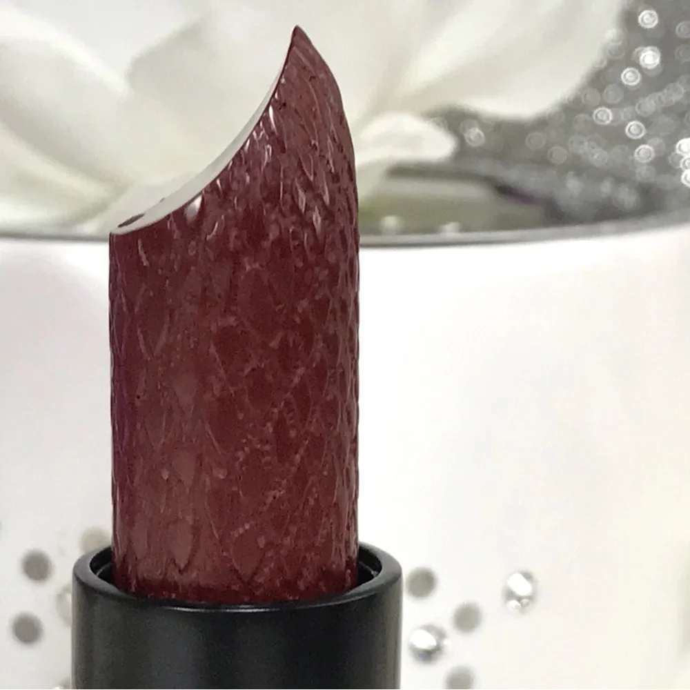 Laura Geller Iconic Baked Sculpting Lipstick in Broadway Plum ISSUE w Tube *BNIB - Picture 4 of 15